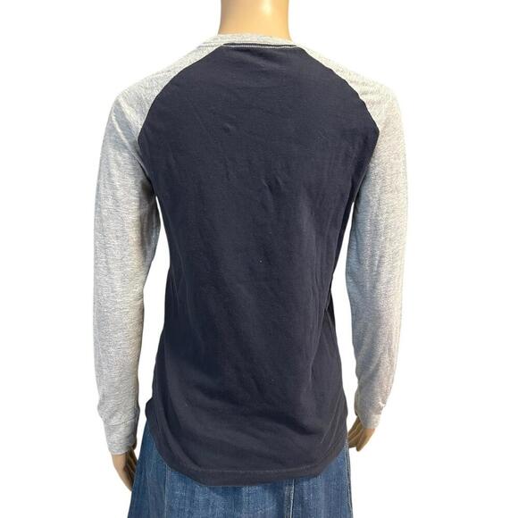 Converse Chuck Taylor Long Sleeve Tee - Unisex Casual Wear - Picture 6 of 6